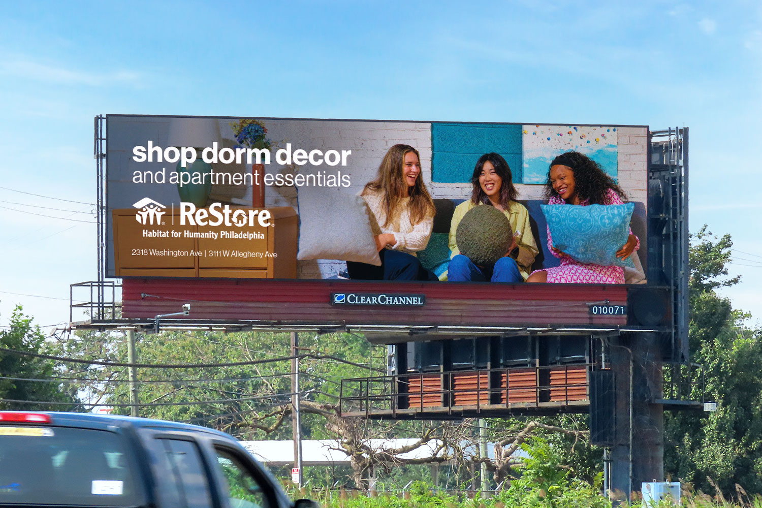 Philadelphia digital bulletin with Habitat for Humanity and shopping for dorm decor