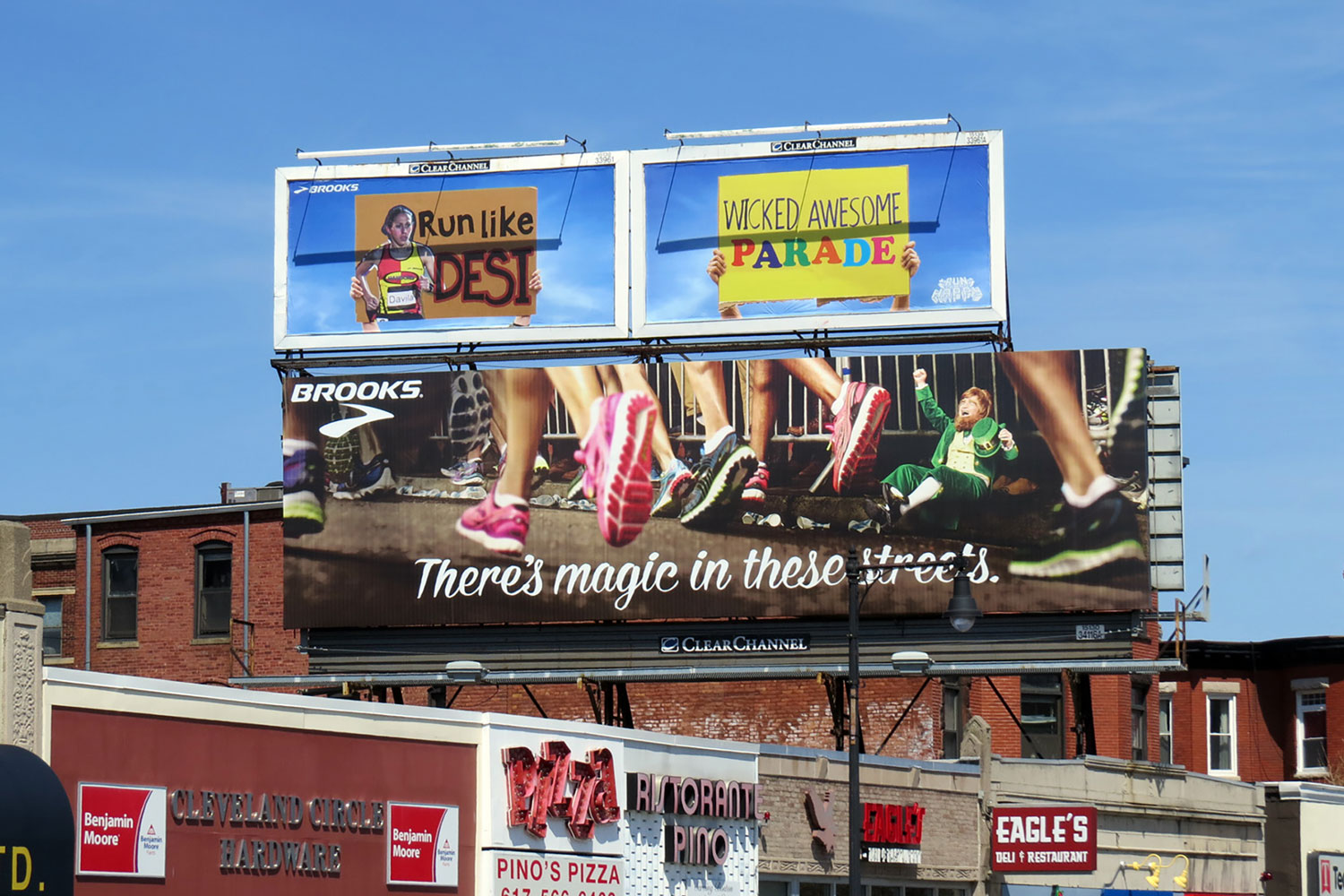 There's magic in these streest, Brooks running