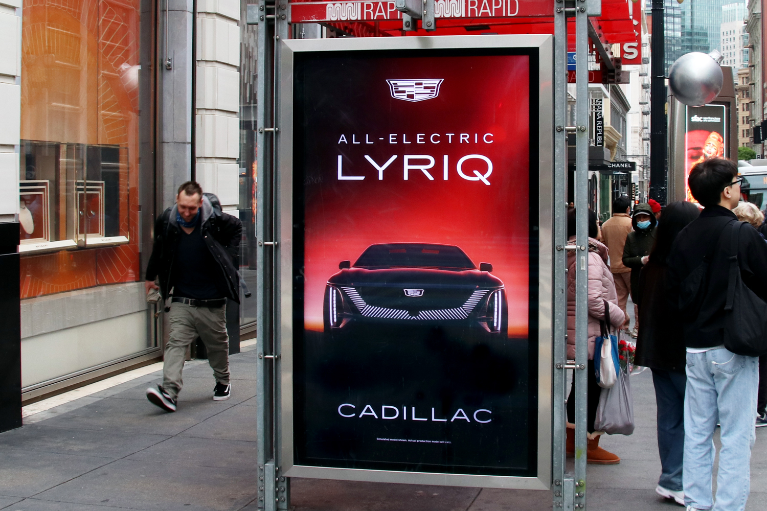 LYRIQ bus stop display